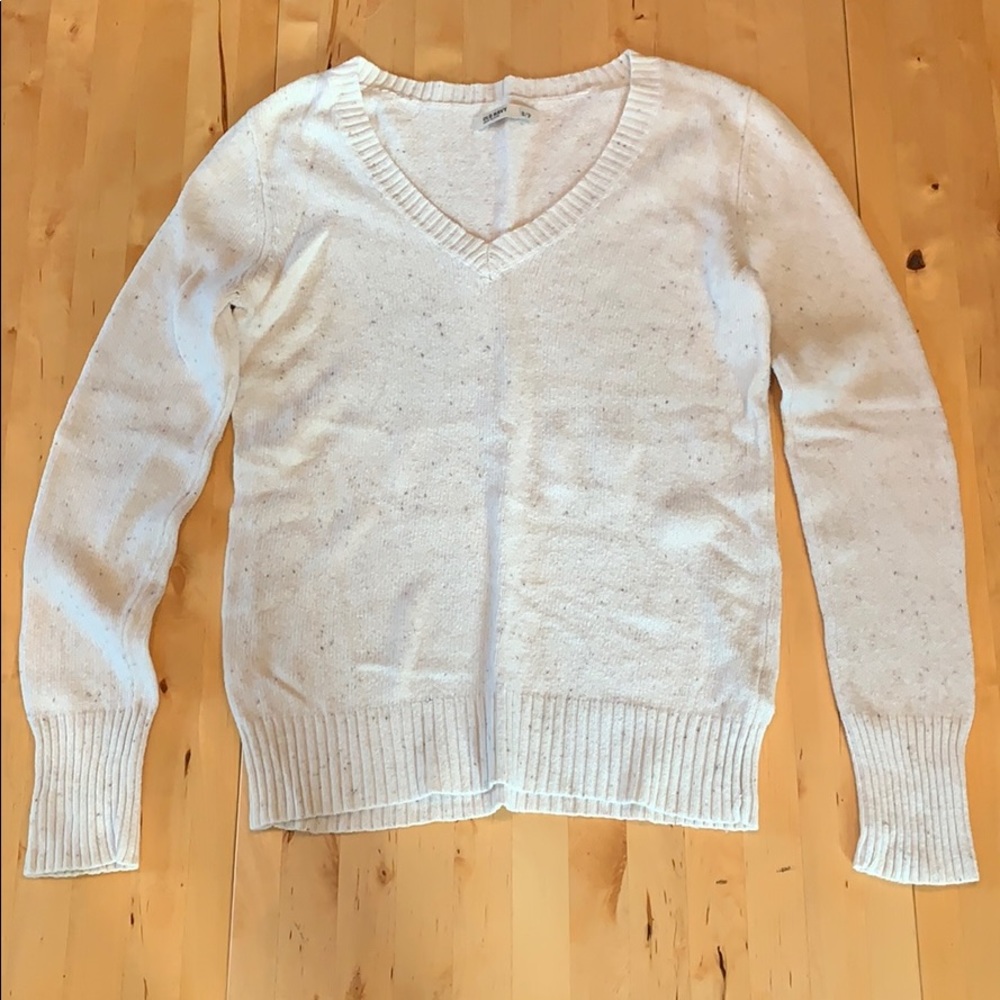 V neck sweater